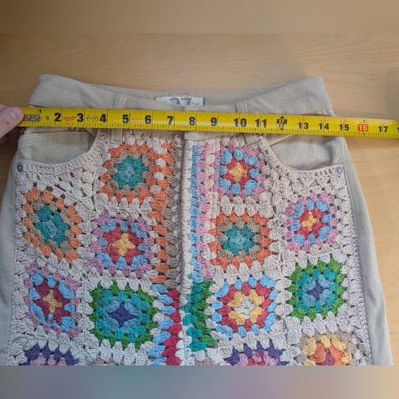 FREE PEOPLE Crochet Zuri Mom Jeans Boho Size 27 100% Cotton Crochet Floral - Picture 12 of 16
